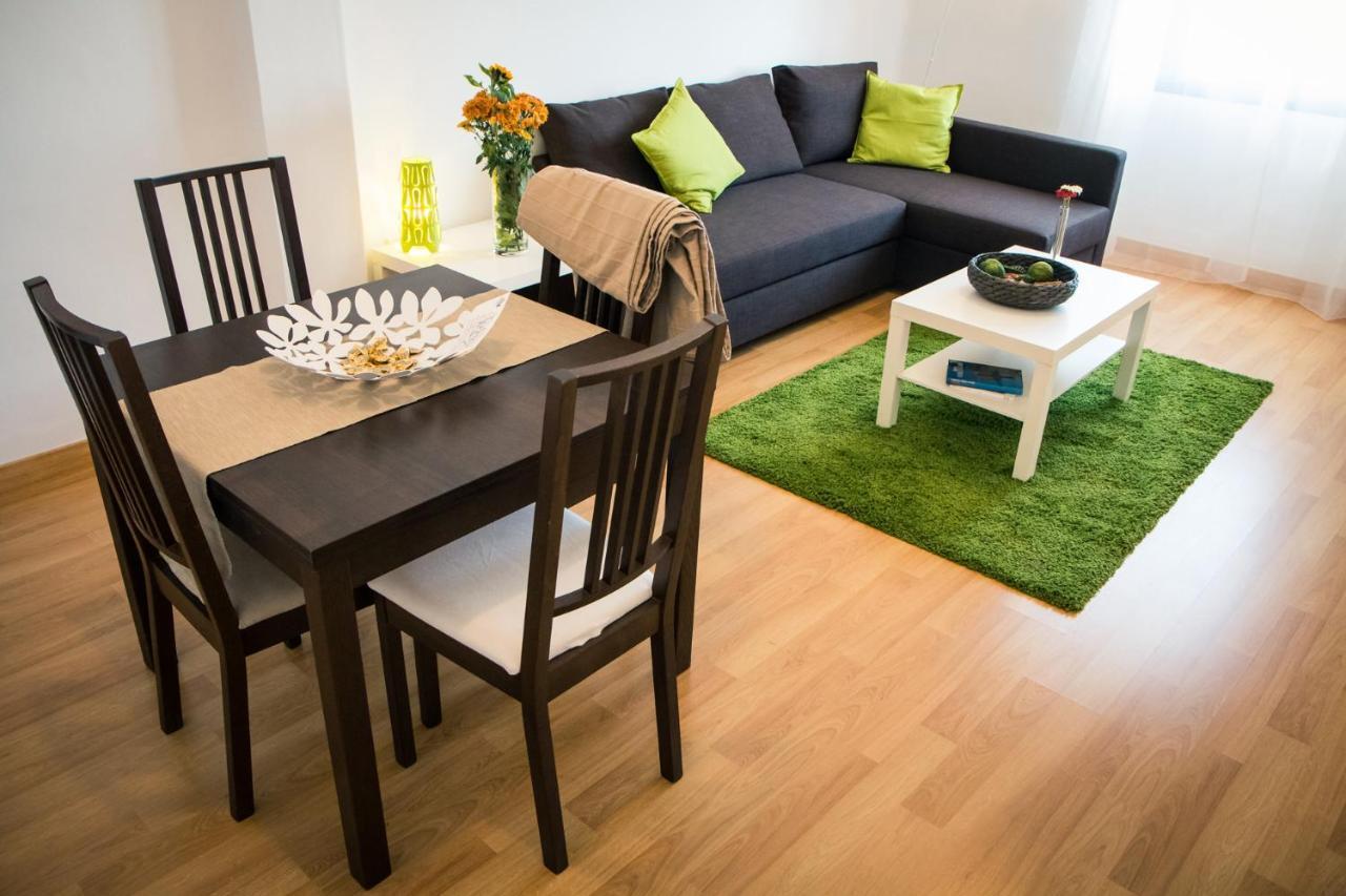 Holidays2Malaga Heredia 3 bedroom opposite Malaga Port Málaga Exterior foto