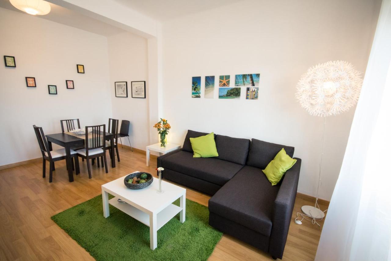 Holidays2Malaga Heredia 3 bedroom opposite Malaga Port Málaga Exterior foto