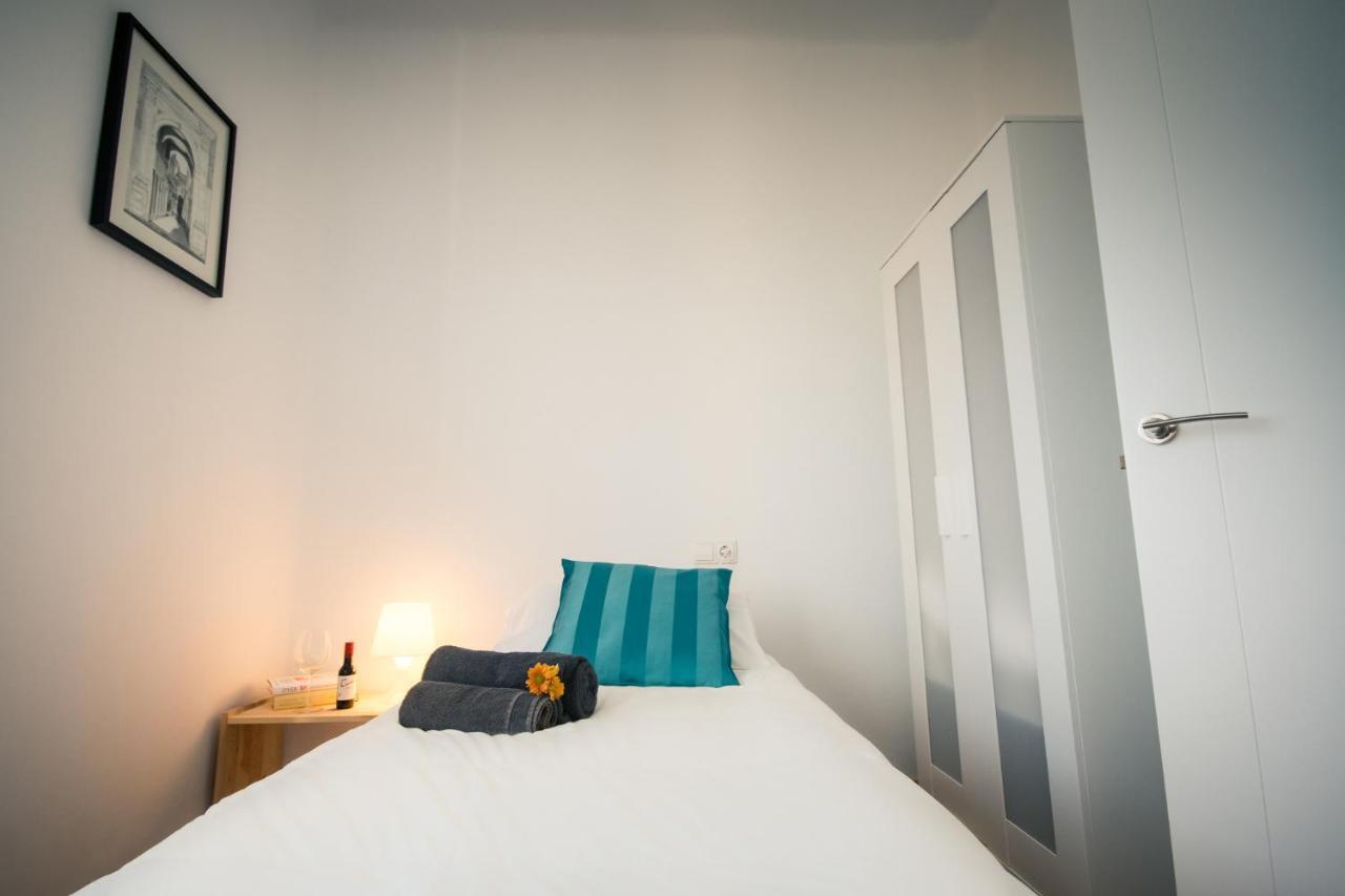 Holidays2Malaga Heredia 3 bedroom opposite Malaga Port Málaga Exterior foto