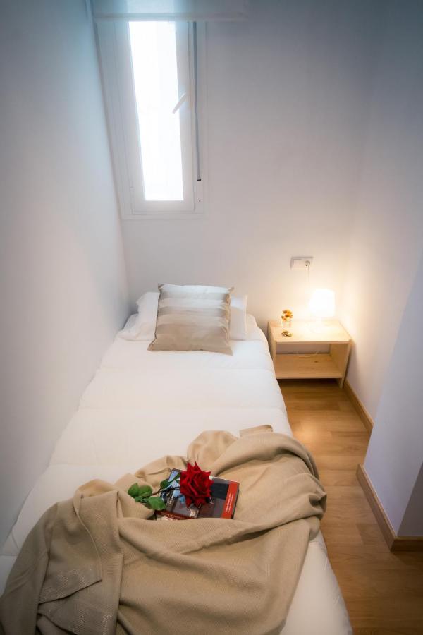 Holidays2Malaga Heredia 3 bedroom opposite Malaga Port Málaga Exterior foto